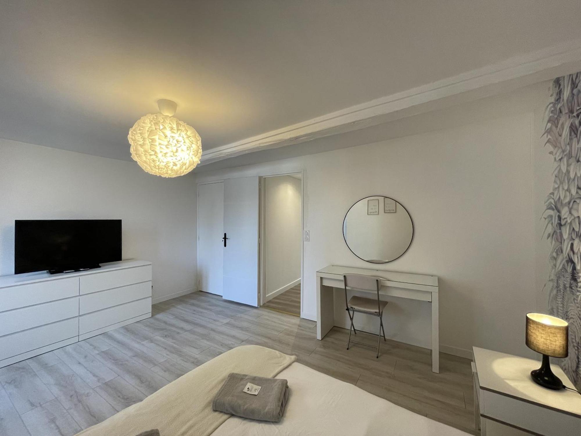L'Authentique Apartment ชาบลี ภายนอก รูปภาพ