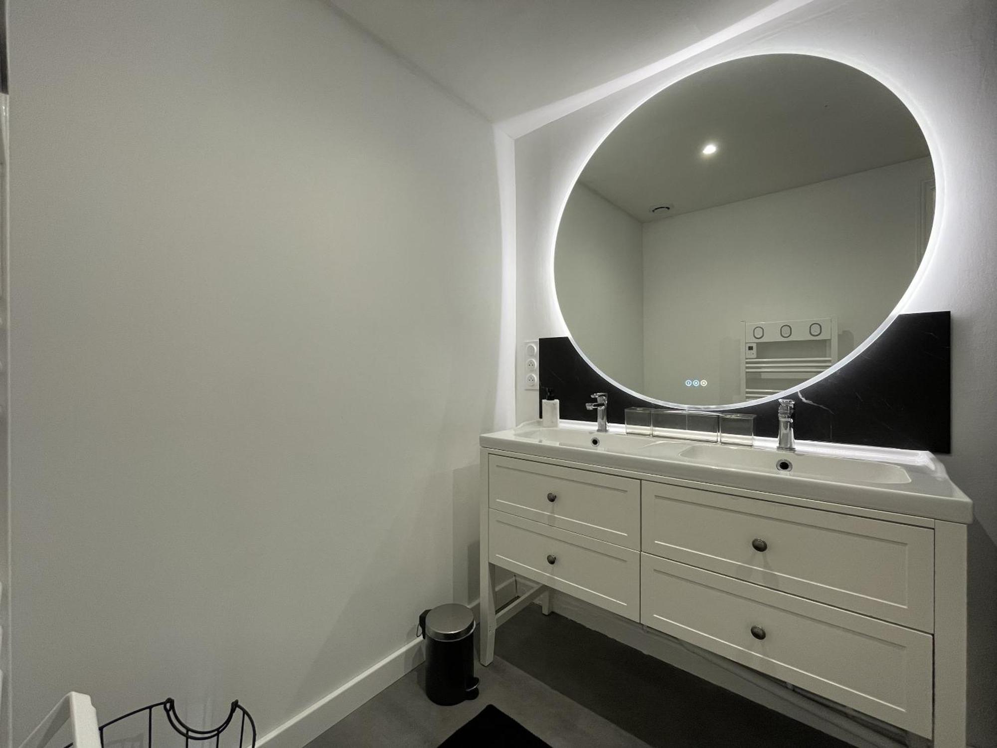 L'Authentique Apartment ชาบลี ภายนอก รูปภาพ
