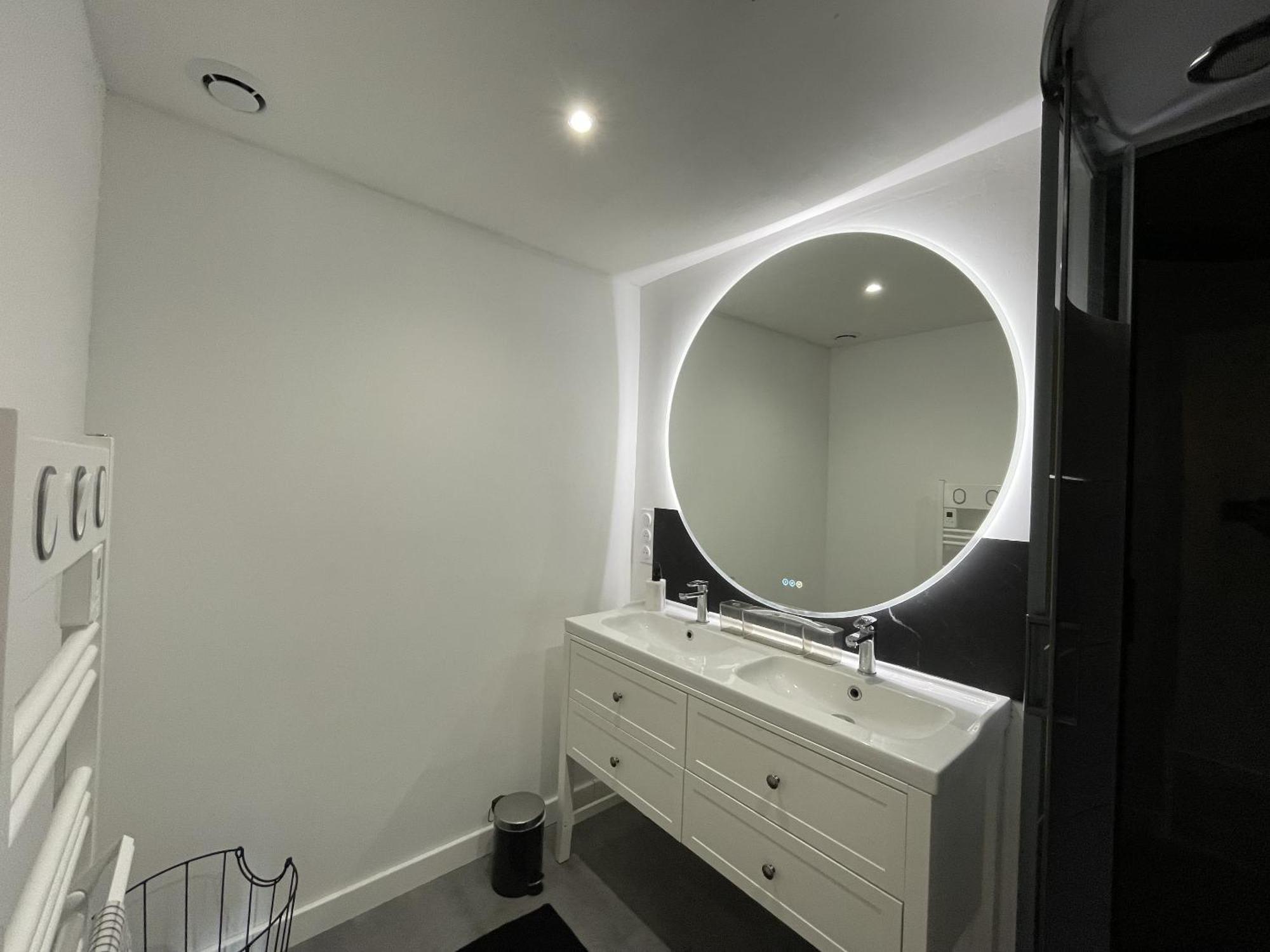 L'Authentique Apartment ชาบลี ภายนอก รูปภาพ