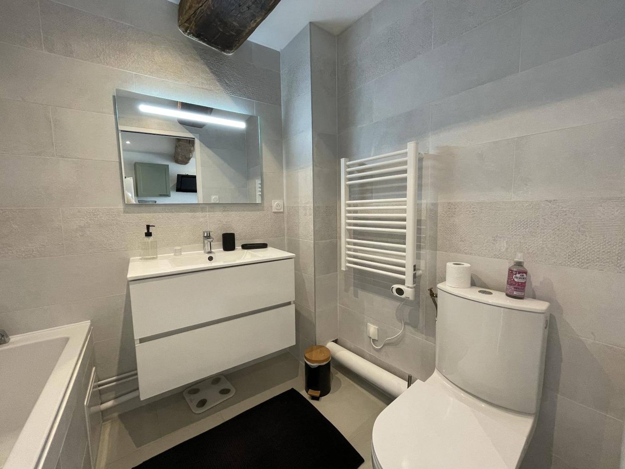 L'Authentique Apartment ชาบลี ภายนอก รูปภาพ